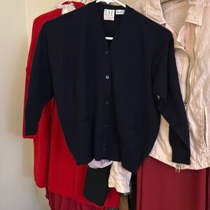 TSE Navy Petite woman, Children’s XL 100% cashmere cardigan with patch pockets.